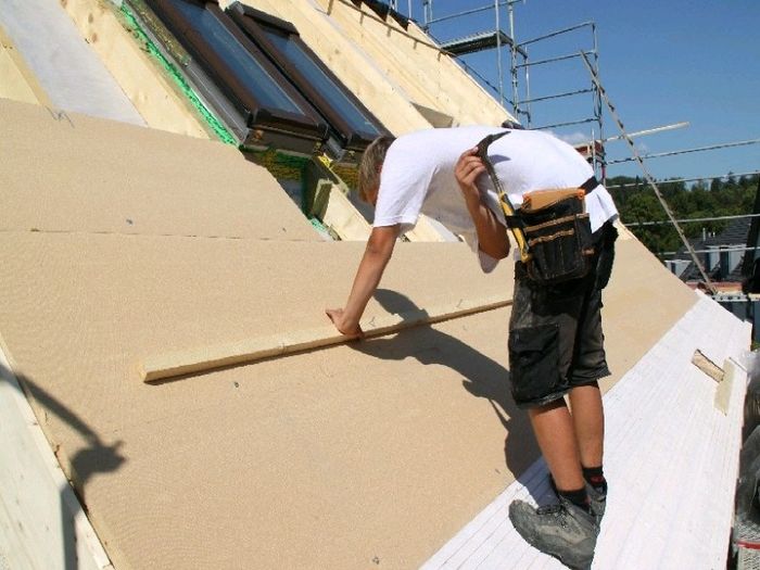 Unterdach mit Holzfaserplatten, Bassersdorf